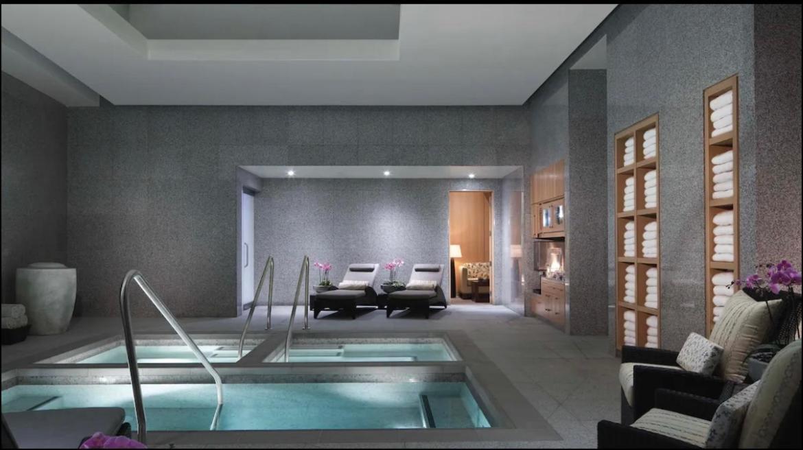 The Fantasy Suite Mgm Signature Pool View 라스베이거스 외부 사진