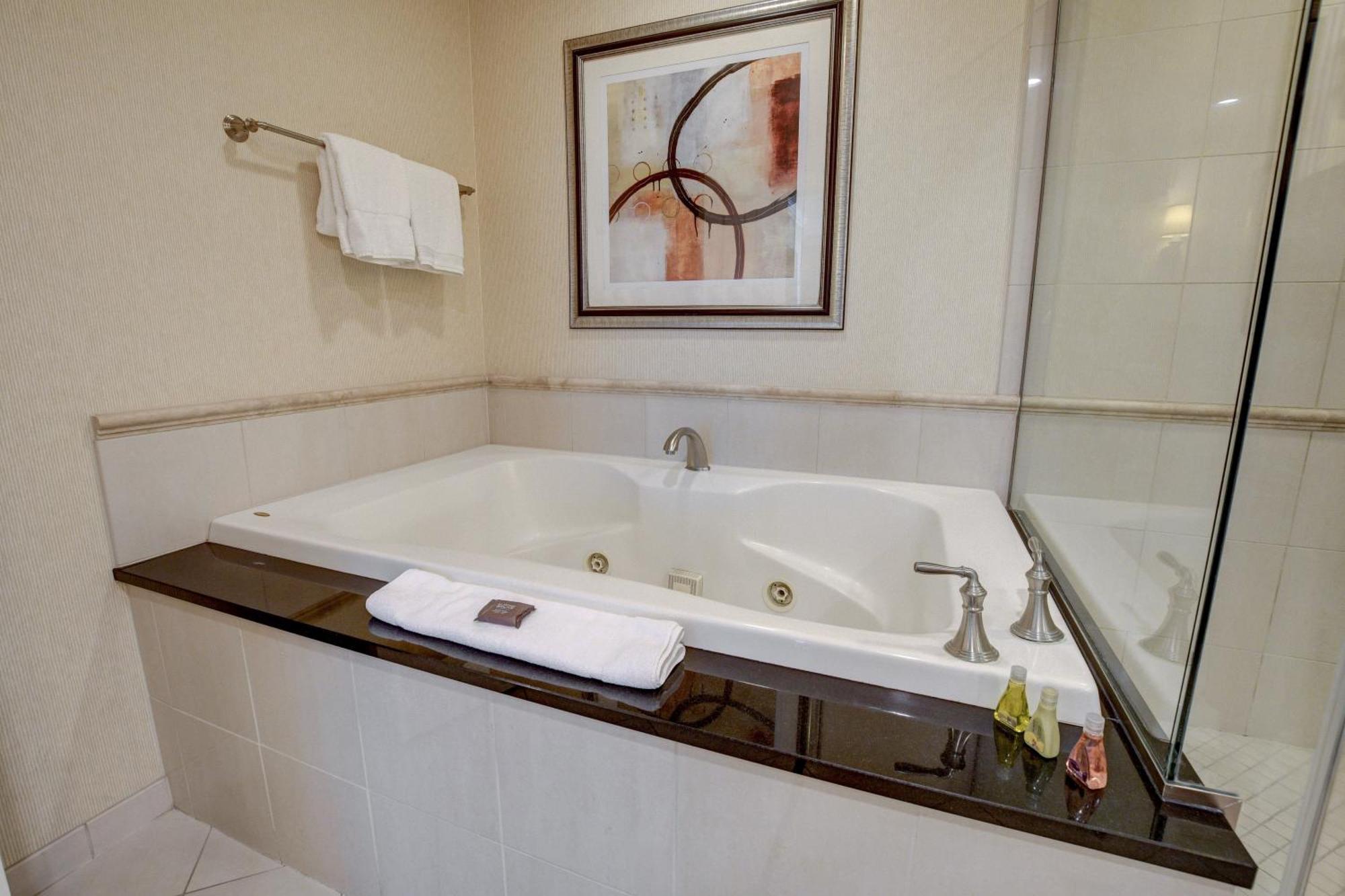 The Fantasy Suite Mgm Signature Pool View 라스베이거스 외부 사진